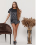 Велюровая пижама женская. Футболка свободного кроя, без рукава. Шорты средней посадки, на широком .. Пижама женская велюровая футболка с шортами Графит S - Пижамы от Maybel