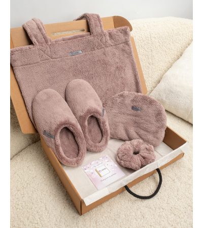 Подарунковий набір капці, шопер та косметичка Мокко 40-41 Подарунковий набір капці, шопер та косметичка Мокко 40-41